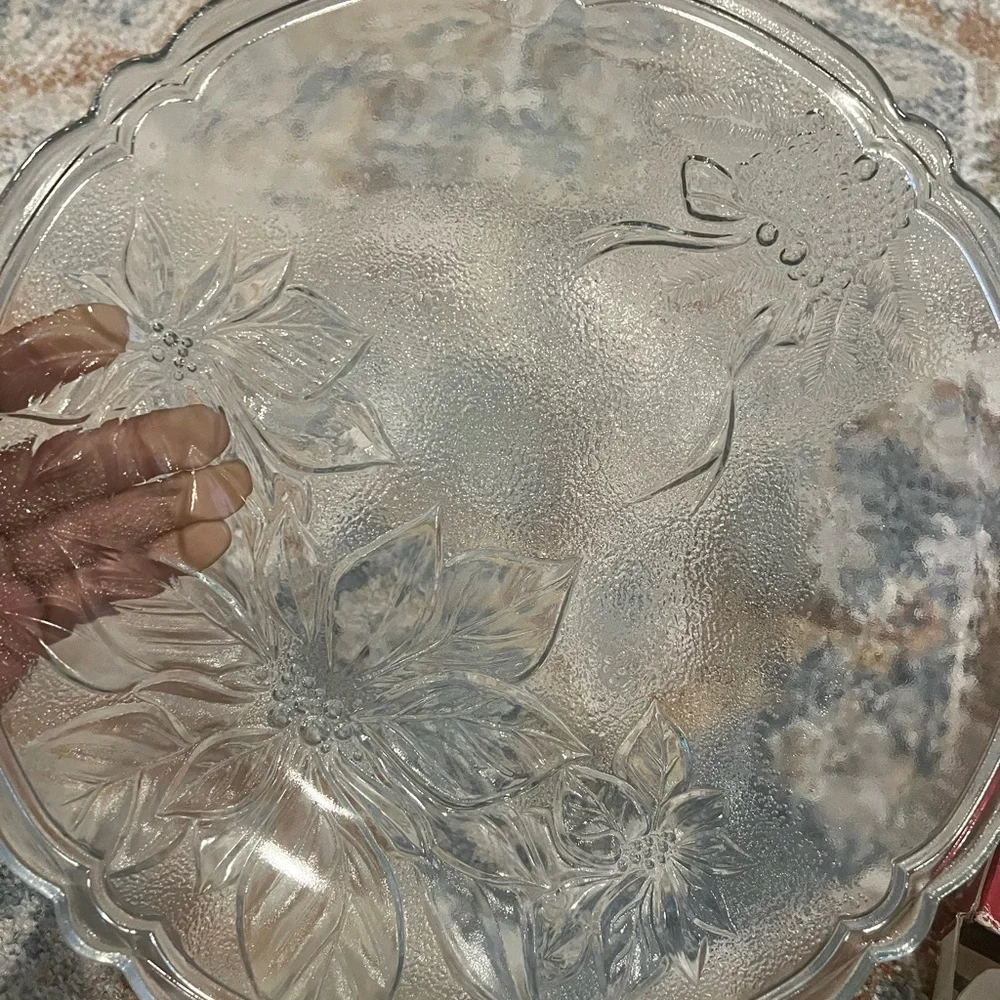 Gibson Round Clear Glass Platter NEW 13 Inch Holiday‎ Time Poinsettia Christmas.